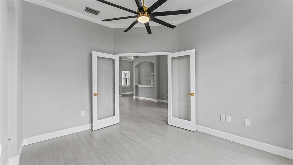 For Sale: $399,999 (3 beds, 3 baths, 2149 Square Feet)
