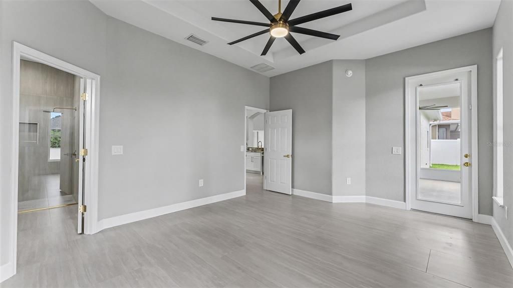 For Sale: $399,999 (3 beds, 3 baths, 2149 Square Feet)