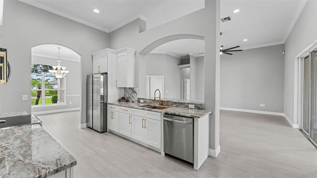 For Sale: $399,999 (3 beds, 3 baths, 2149 Square Feet)
