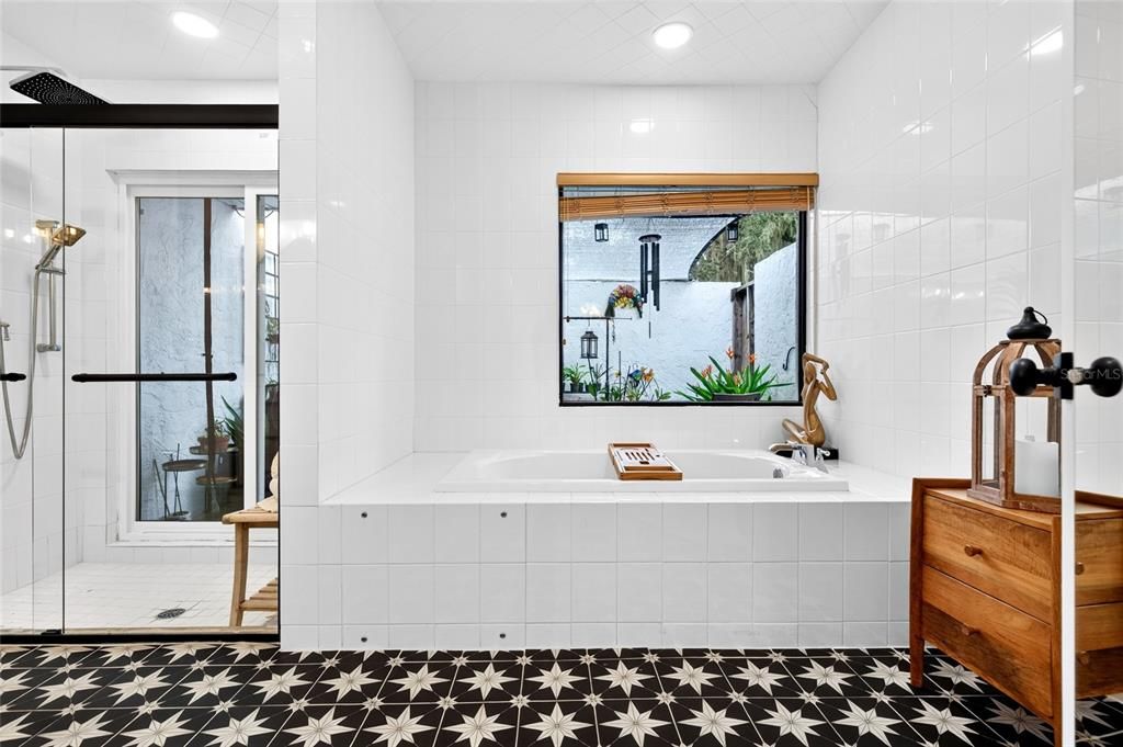 For Sale: $1,649,000 (4 beds, 3 baths, 3000 Square Feet)