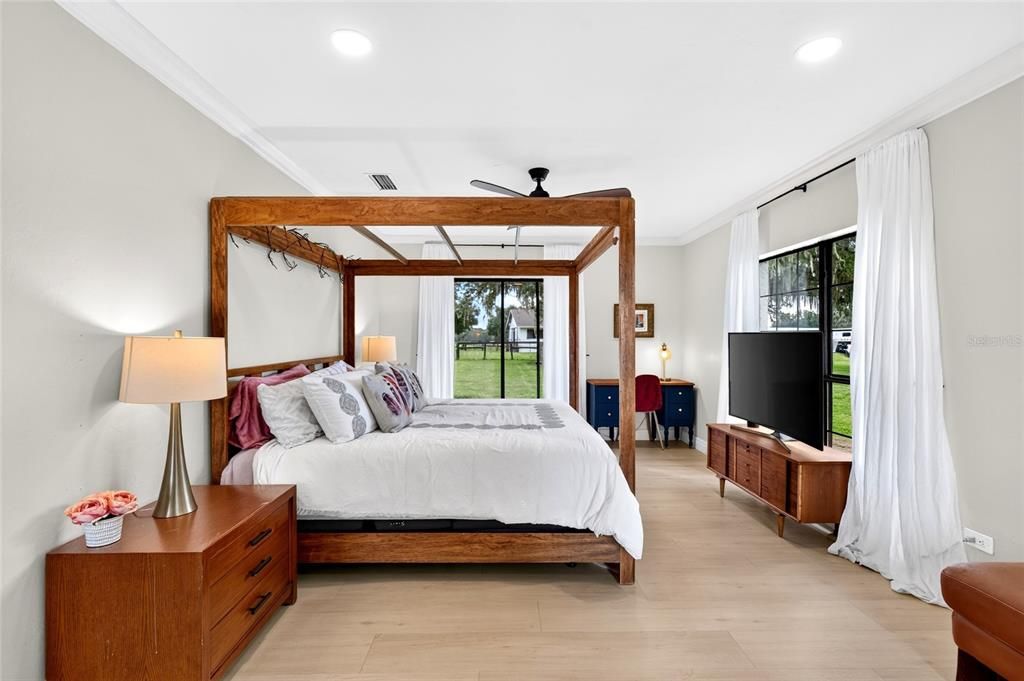 For Sale: $1,649,000 (4 beds, 3 baths, 3000 Square Feet)