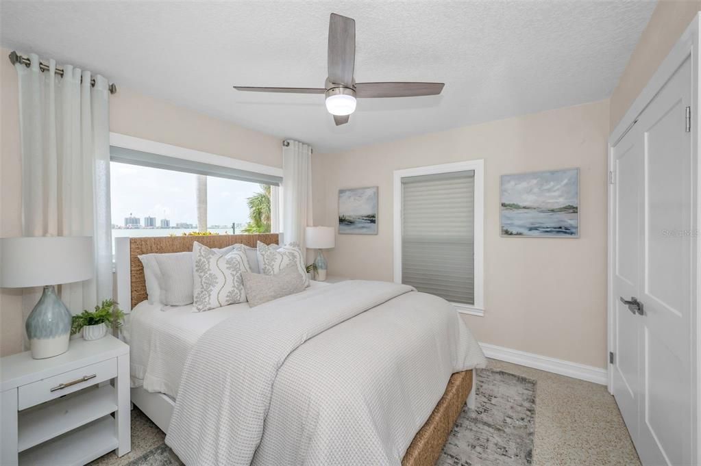 For Sale: $2,075,000 (2 beds, 2 baths, 1293 Square Feet)