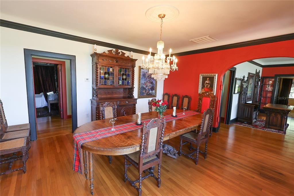 For Sale: $599,000 (3 beds, 2 baths, 3206 Square Feet)
