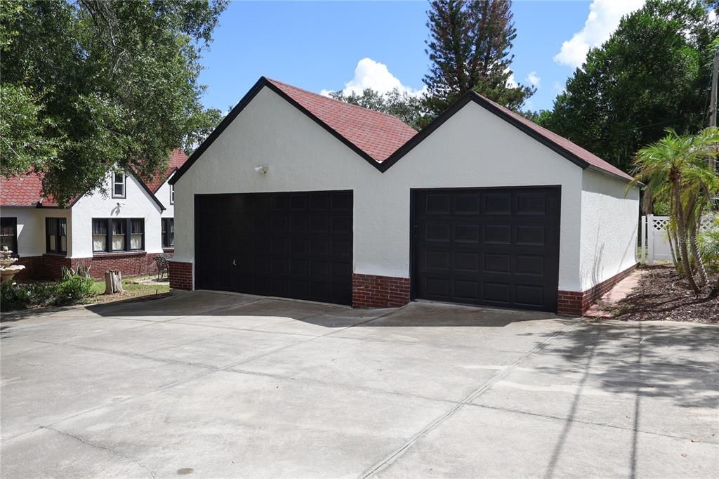 For Sale: $599,000 (3 beds, 2 baths, 3206 Square Feet)