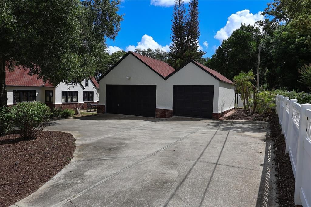 For Sale: $599,000 (3 beds, 2 baths, 3206 Square Feet)