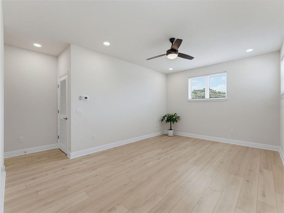 For Sale: $584,900 (4 beds, 3 baths, 2250 Square Feet)