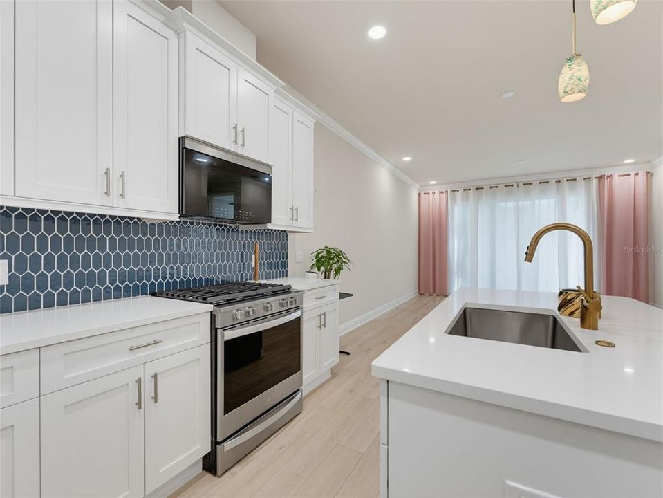 For Sale: $584,900 (4 beds, 3 baths, 2250 Square Feet)