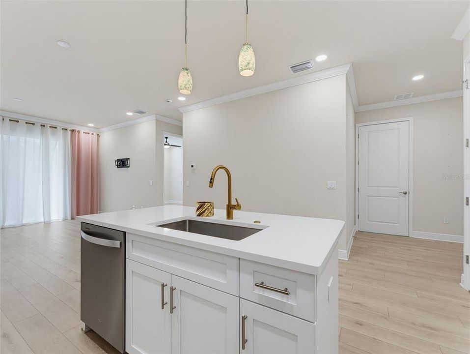 For Sale: $584,900 (4 beds, 3 baths, 2250 Square Feet)