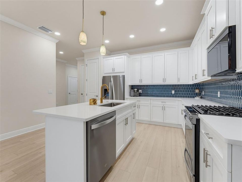 For Sale: $584,900 (4 beds, 3 baths, 2250 Square Feet)