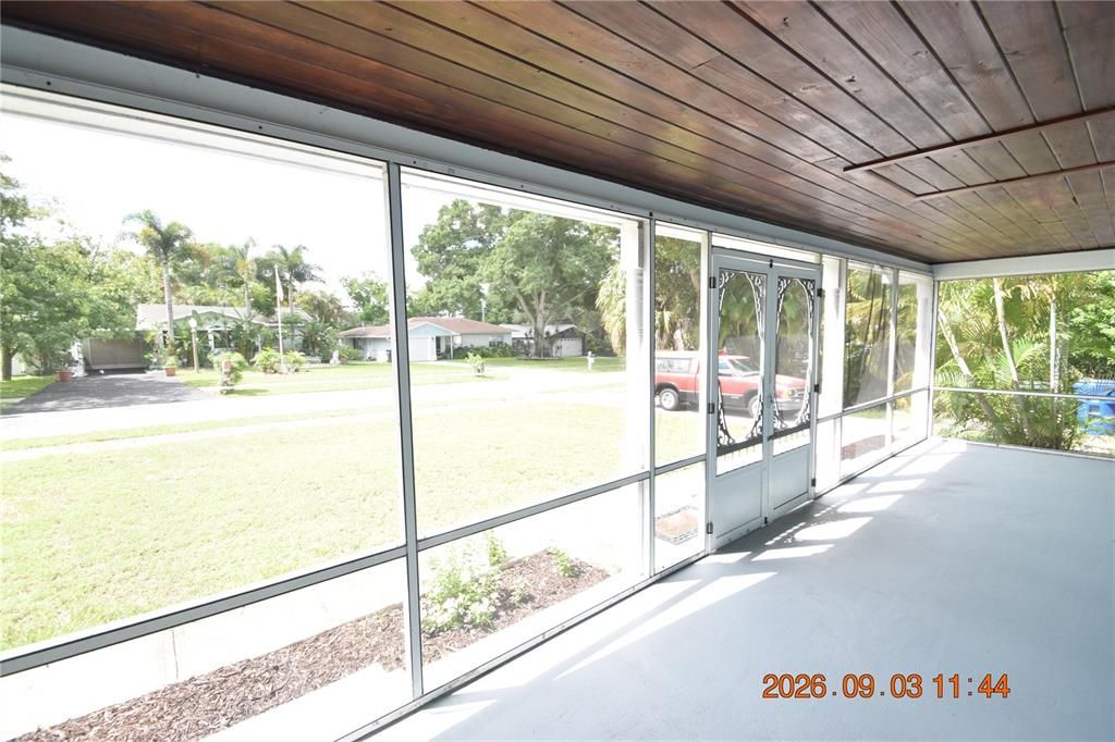 For Rent: $2,070 (2 beds, 1 baths, 2336 Square Feet)