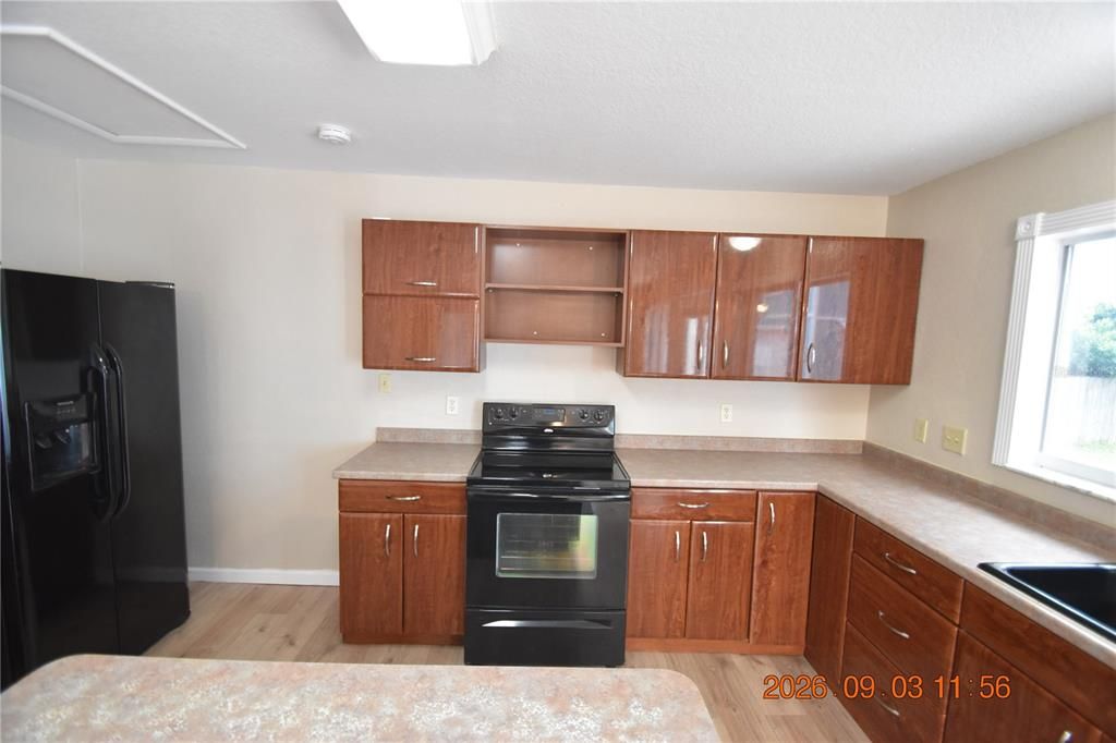 For Rent: $2,070 (2 beds, 1 baths, 2336 Square Feet)