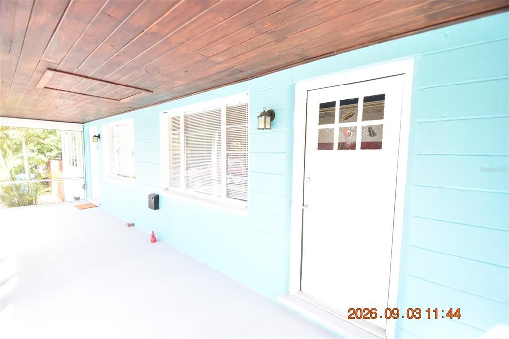 For Rent: $2,070 (2 beds, 1 baths, 2336 Square Feet)