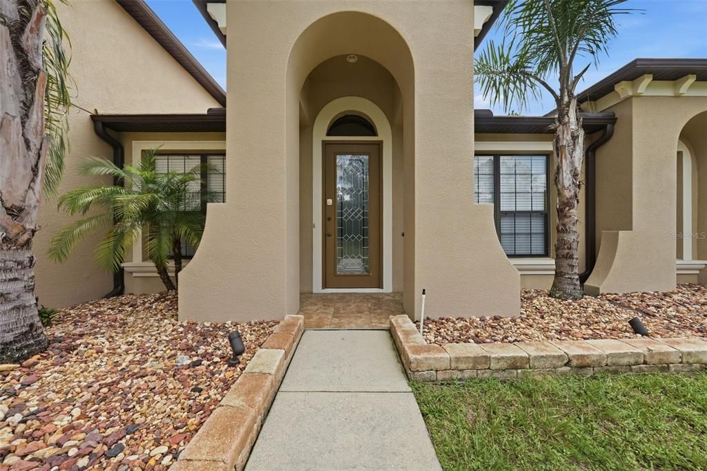 For Sale: $399,900 (5 beds, 3 baths, 2658 Square Feet)
