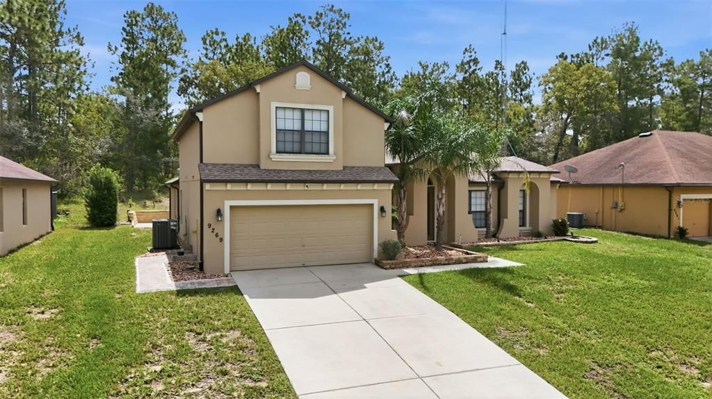 For Sale: $399,900 (5 beds, 3 baths, 2658 Square Feet)