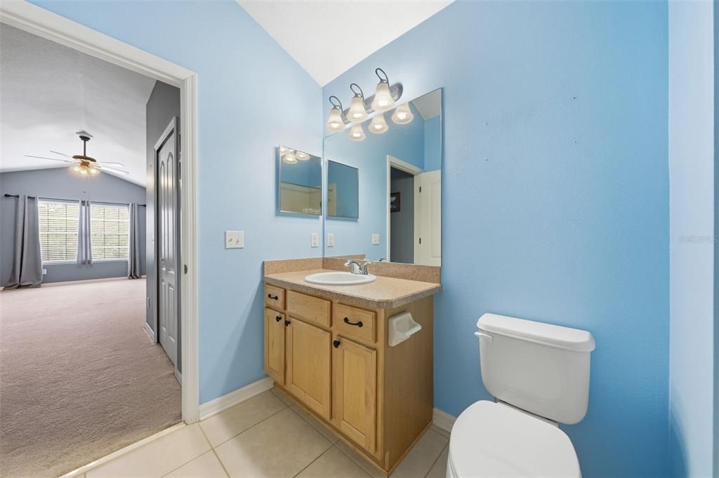 For Sale: $399,900 (5 beds, 3 baths, 2658 Square Feet)