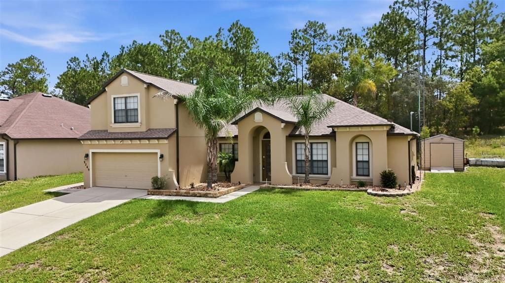 For Sale: $399,900 (5 beds, 3 baths, 2658 Square Feet)