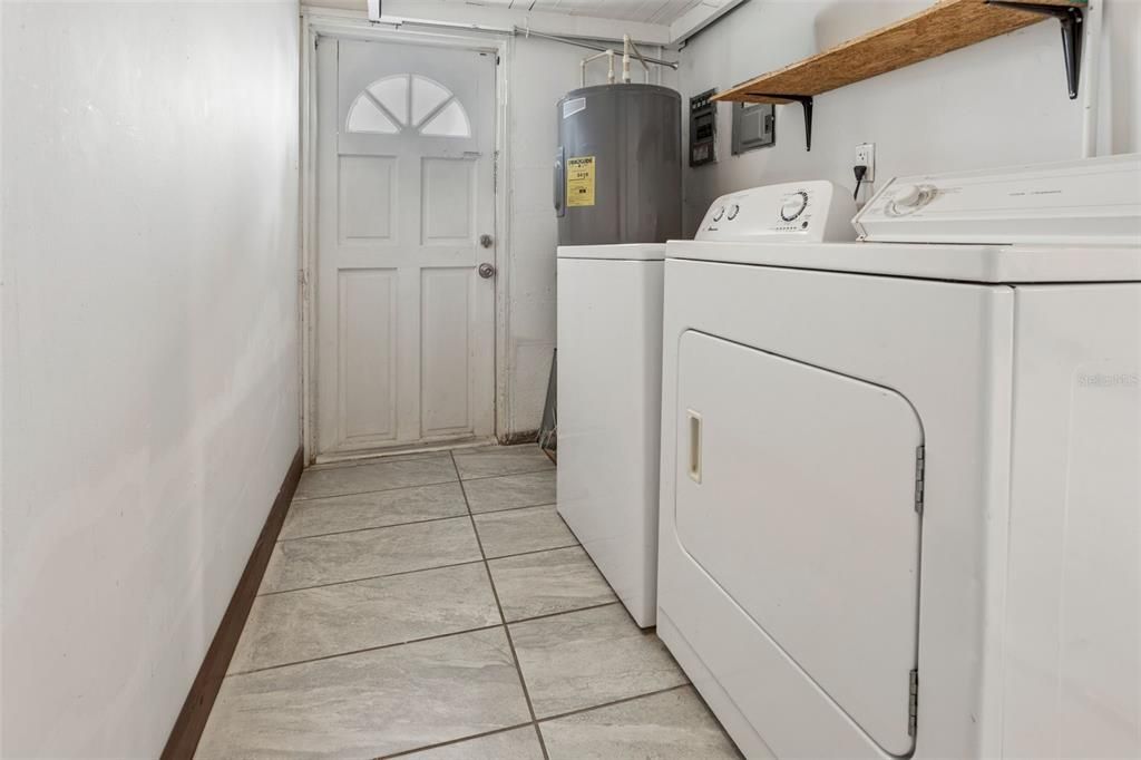 For Rent: $3,700 (4 beds, 3 baths, 1603 Square Feet)