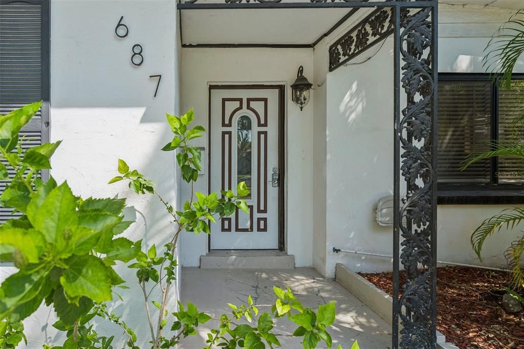 For Rent: $3,700 (4 beds, 3 baths, 1603 Square Feet)