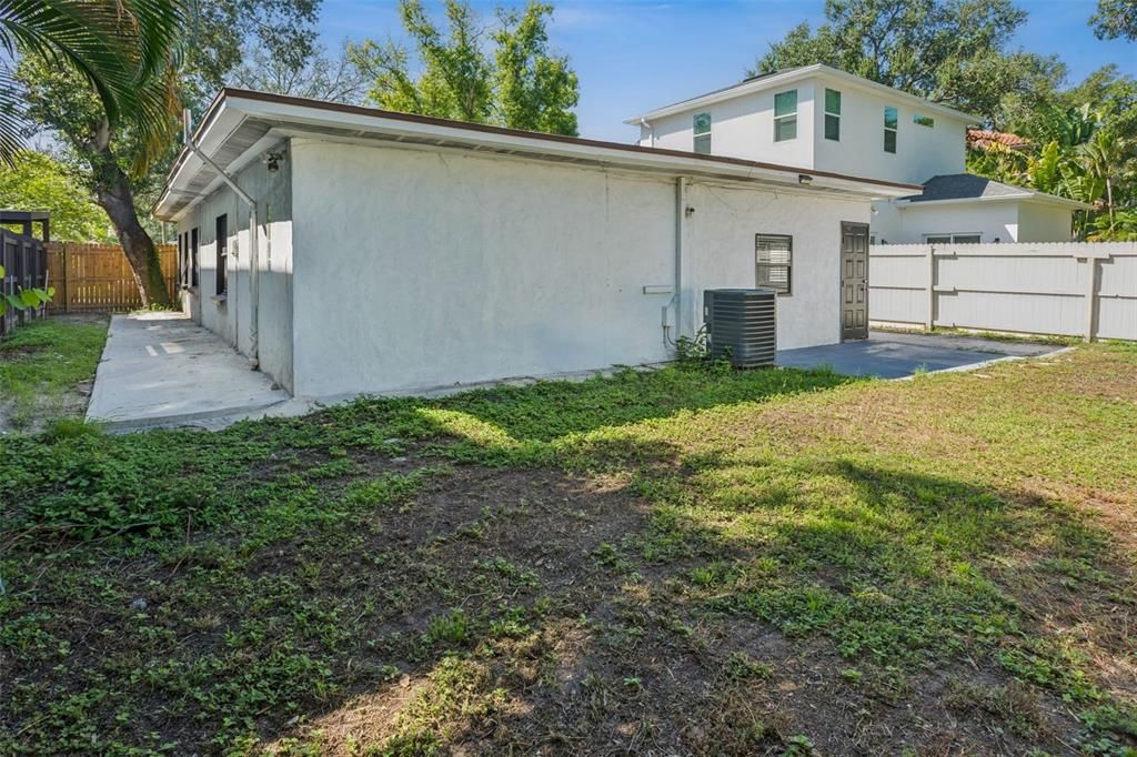 For Rent: $3,700 (4 beds, 3 baths, 1603 Square Feet)
