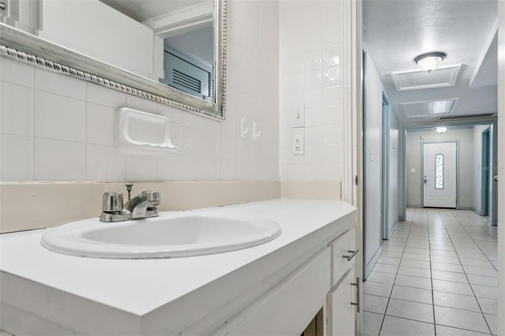 For Rent: $3,700 (4 beds, 3 baths, 1603 Square Feet)