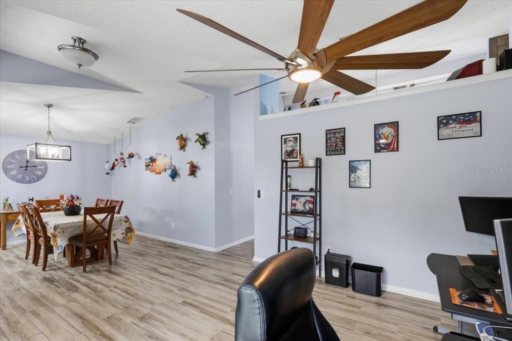 En Venta: $325,900 (3 camas, 2 baños, 1874 Pies cuadrados)