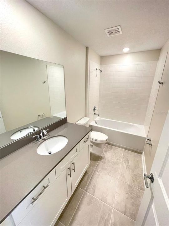 For Rent: $2,795 (4 beds, 2 baths, 1860 Square Feet)