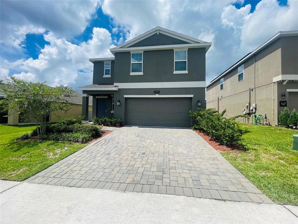 For Rent: $2,795 (4 beds, 2 baths, 1860 Square Feet)