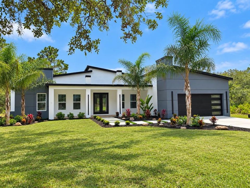 Active With Contract: $638,500 (4 beds, 3 baths, 2689 Square Feet)