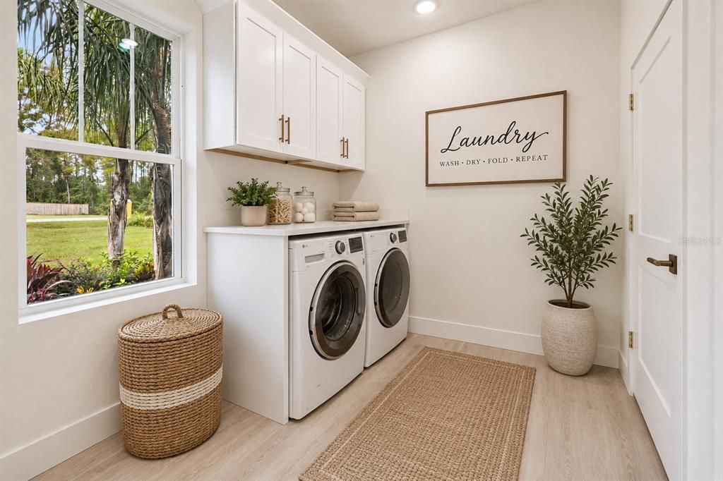 Active With Contract: $638,500 (4 beds, 3 baths, 2689 Square Feet)