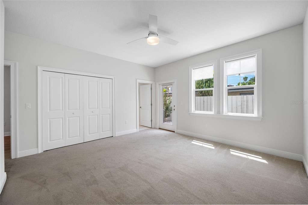 For Rent: $4,800 (4 beds, 3 baths, 2405 Square Feet)