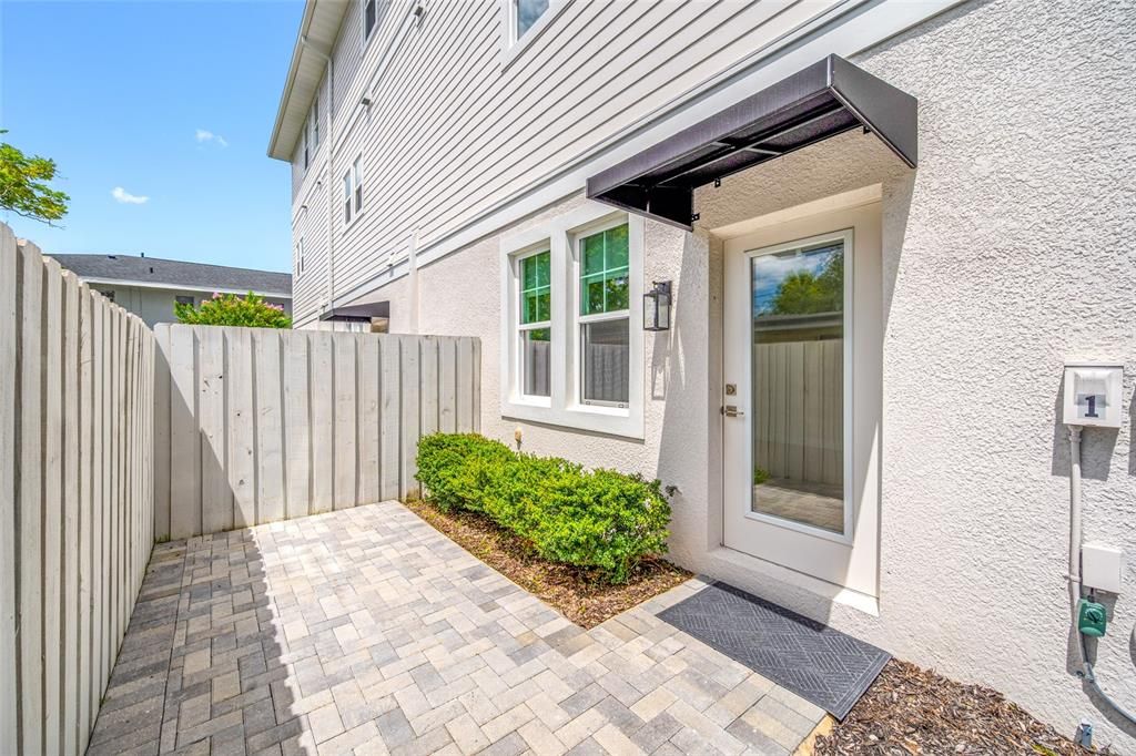For Rent: $4,800 (4 beds, 3 baths, 2405 Square Feet)