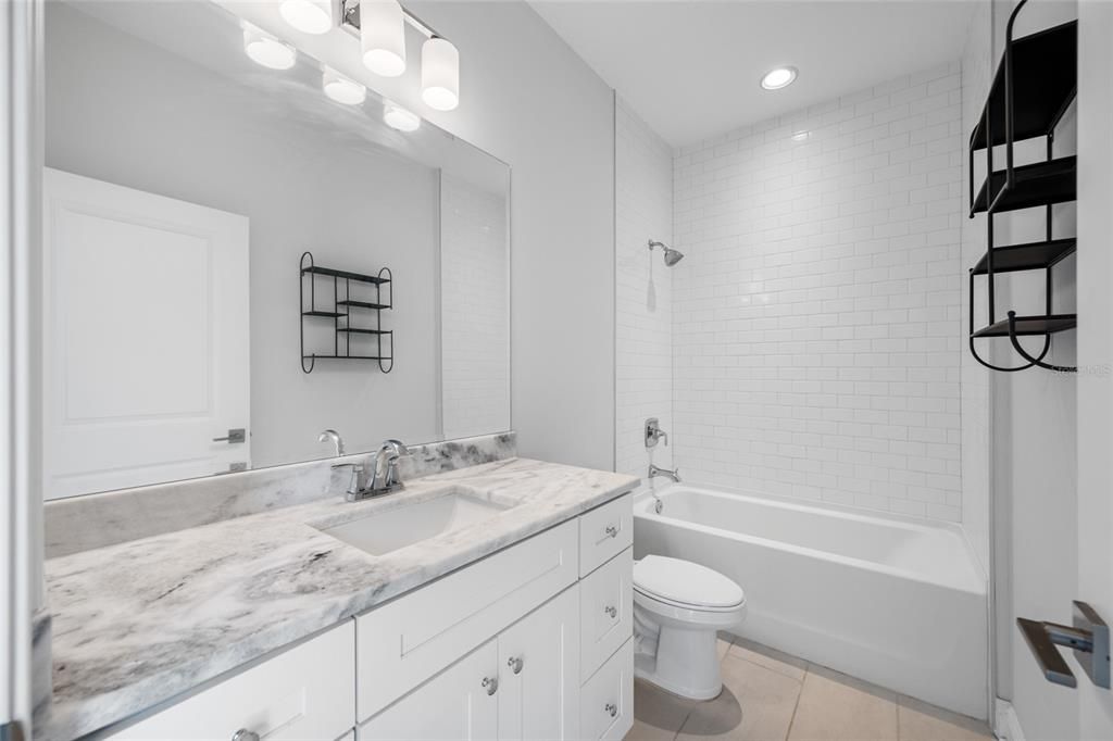 For Rent: $4,800 (4 beds, 3 baths, 2405 Square Feet)