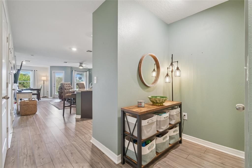 For Rent: $2,200 (2 beds, 2 baths, 1621 Square Feet)
