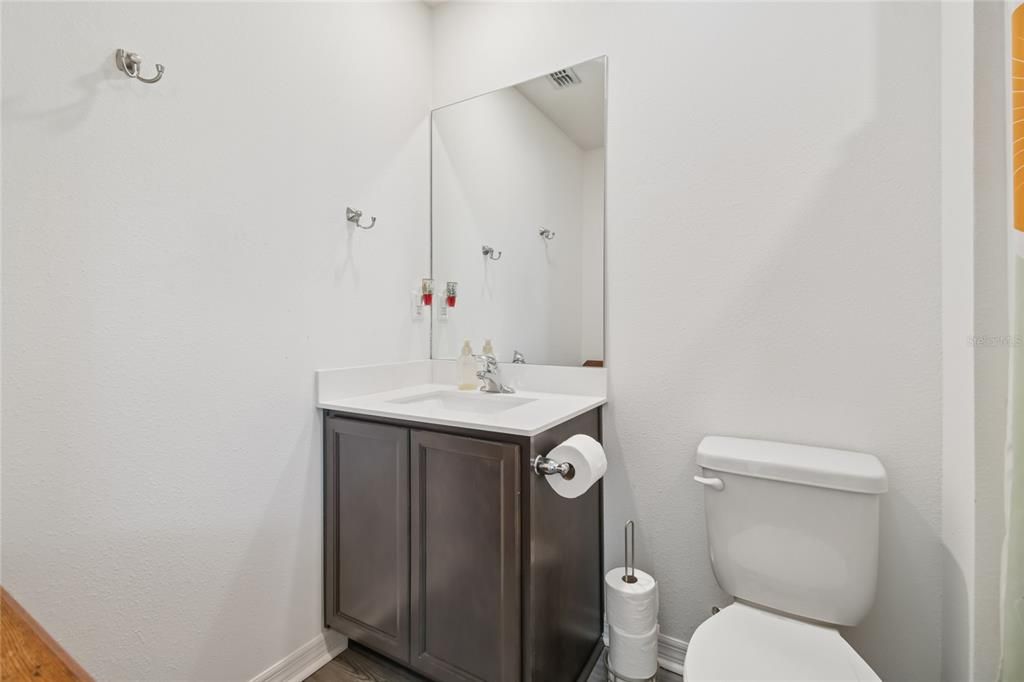 For Rent: $2,200 (2 beds, 2 baths, 1621 Square Feet)