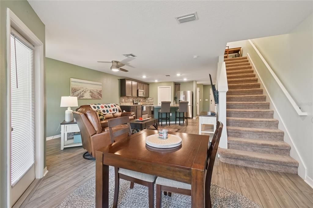 For Rent: $2,200 (2 beds, 2 baths, 1621 Square Feet)