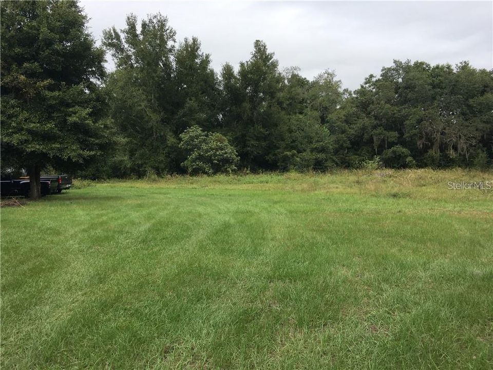 For Sale: $1,000,000 (4.93 acres)