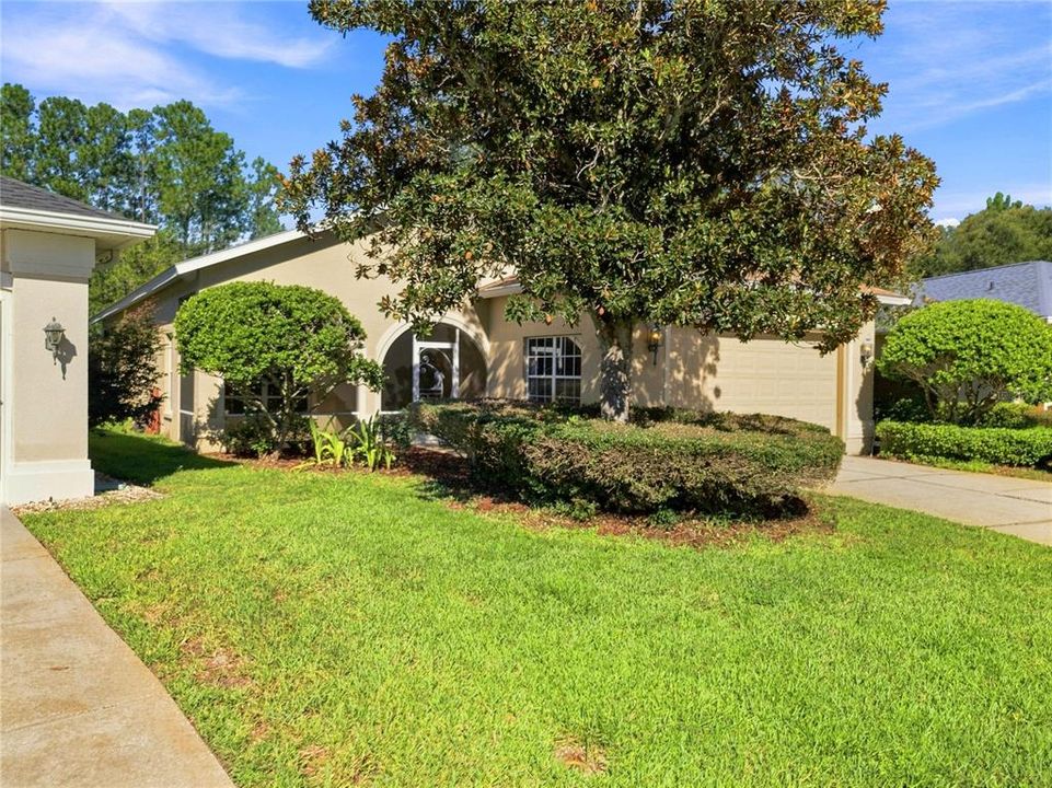 For Sale: $274,000 (3 beds, 2 baths, 1688 Square Feet)