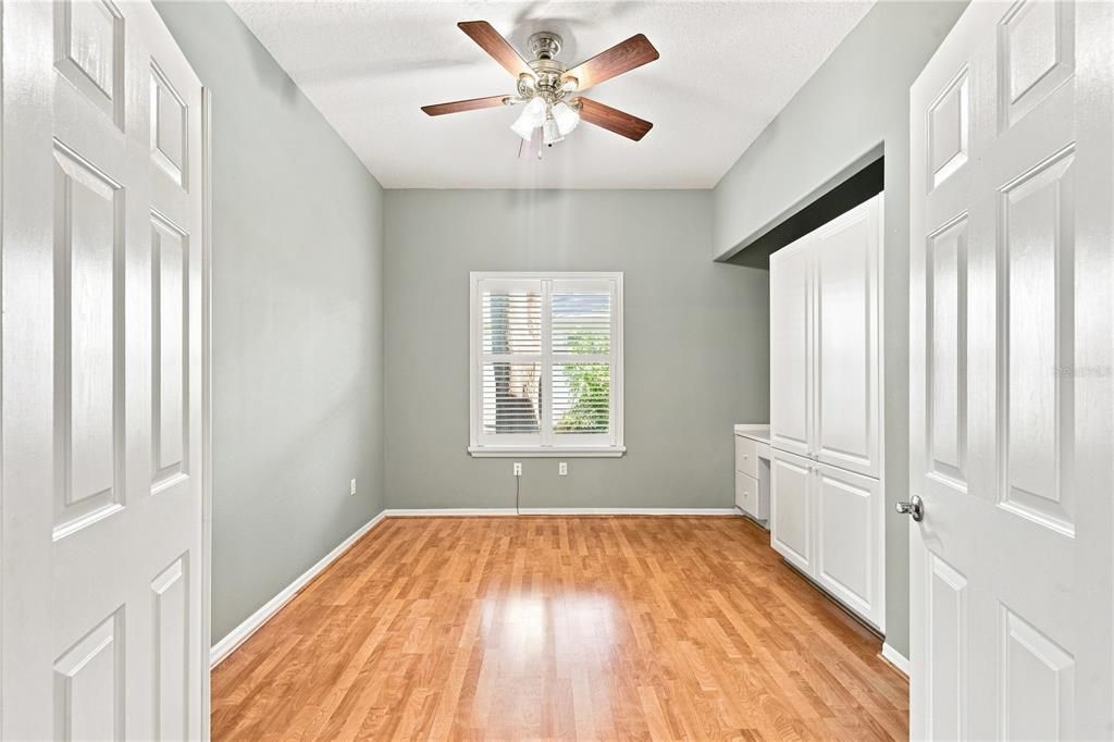 For Sale: $274,000 (3 beds, 2 baths, 1688 Square Feet)