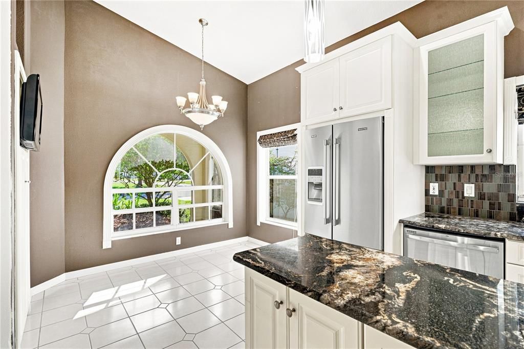 For Sale: $274,000 (3 beds, 2 baths, 1688 Square Feet)