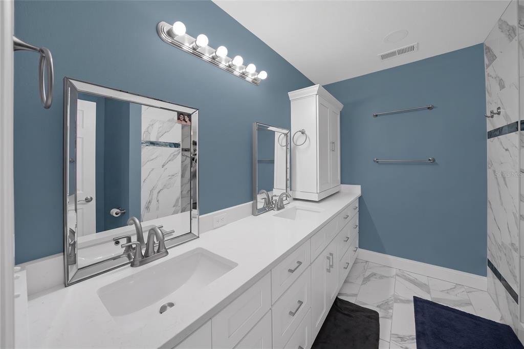 For Sale: $425,000 (3 beds, 2 baths, 1796 Square Feet)