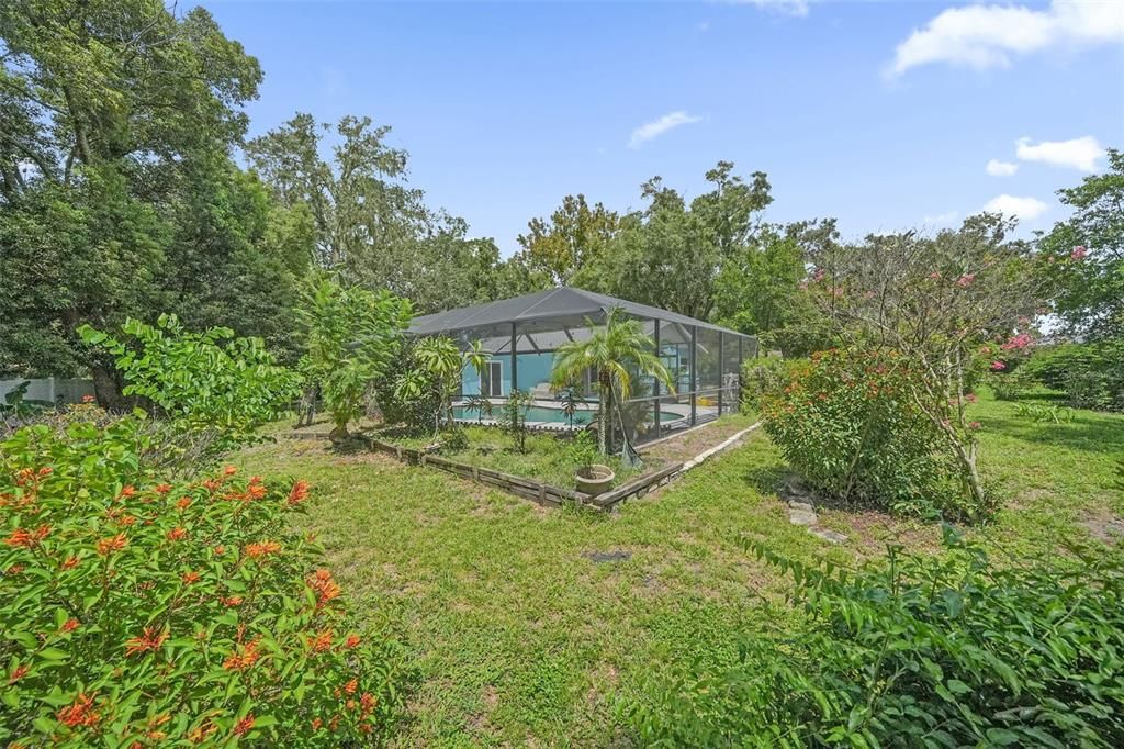 For Sale: $425,000 (3 beds, 2 baths, 1796 Square Feet)