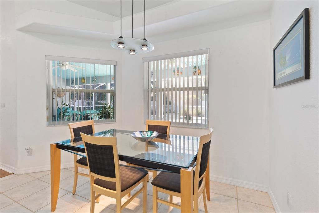 En Venta: $800,000 (4 camas, 2 baños, 2353 Pies cuadrados)