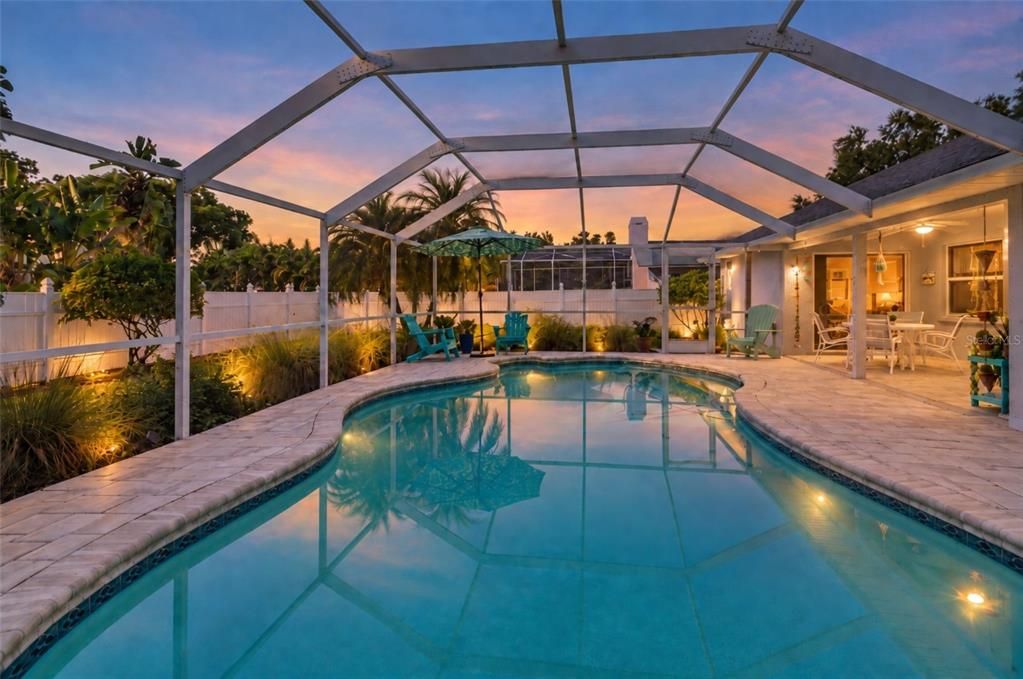 En Venta: $800,000 (4 camas, 2 baños, 2353 Pies cuadrados)