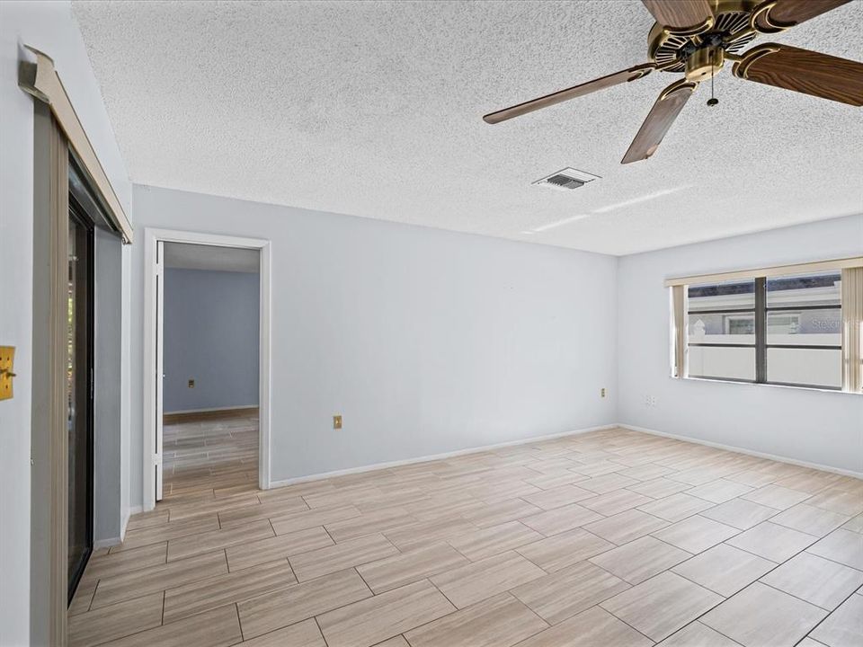 En Venta: $329,900 (3 camas, 2 baños, 1832 Pies cuadrados)