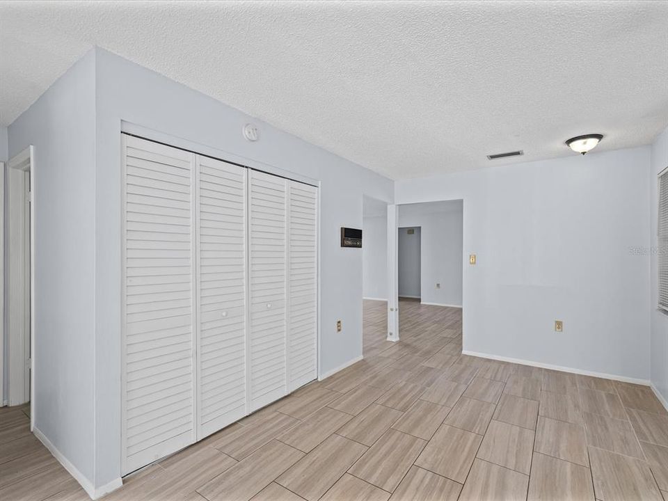 En Venta: $329,900 (3 camas, 2 baños, 1832 Pies cuadrados)