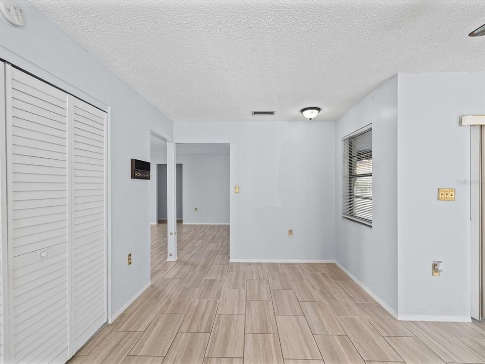 En Venta: $329,900 (3 camas, 2 baños, 1832 Pies cuadrados)