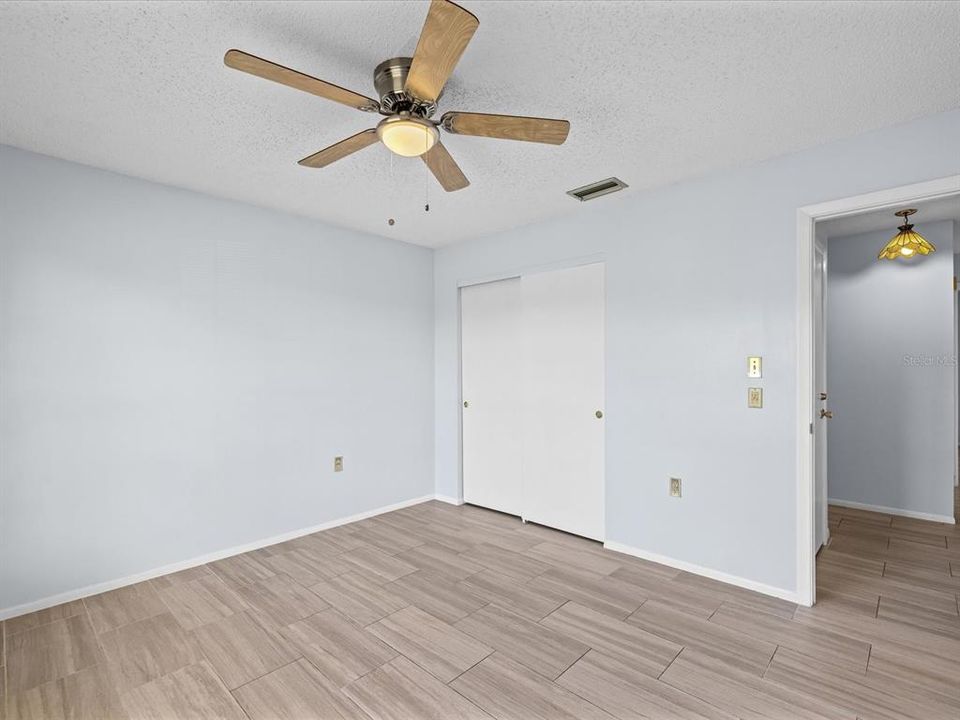 En Venta: $329,900 (3 camas, 2 baños, 1832 Pies cuadrados)