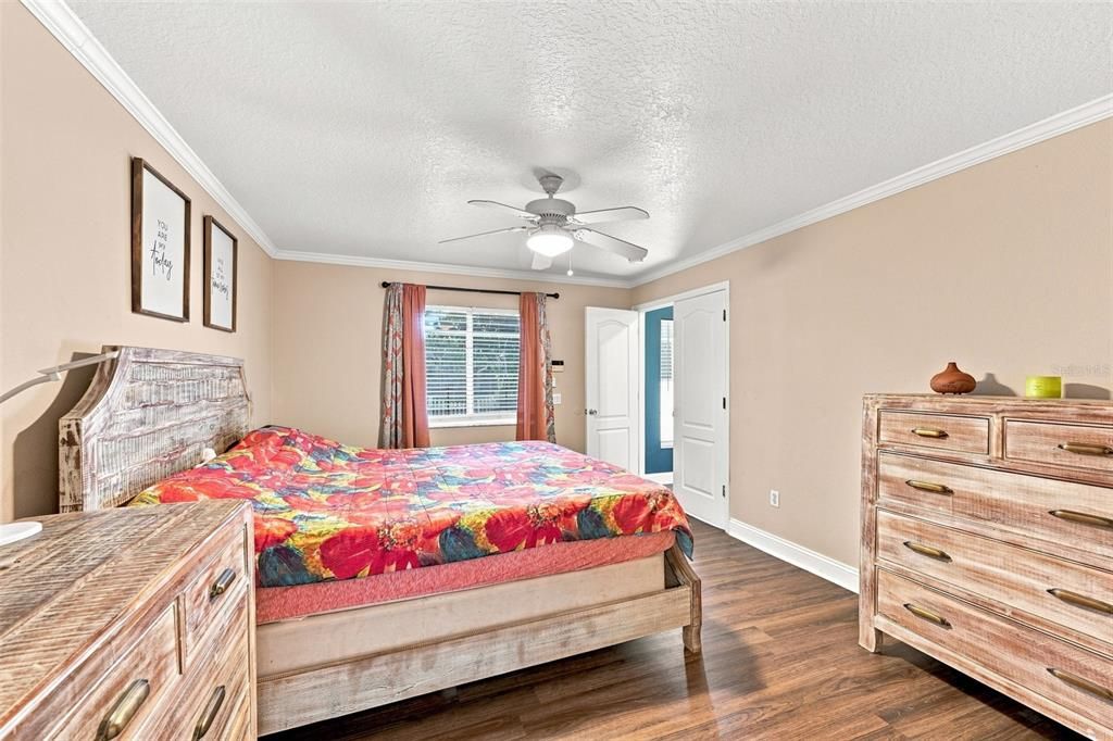 For Sale: $440,000 (3 beds, 2 baths, 1778 Square Feet)