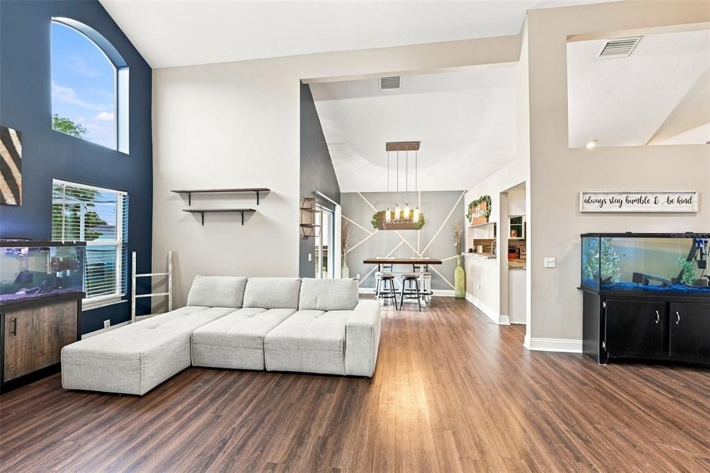 For Sale: $440,000 (3 beds, 2 baths, 1778 Square Feet)