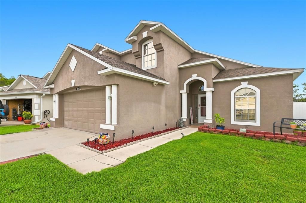 For Sale: $440,000 (3 beds, 2 baths, 1778 Square Feet)